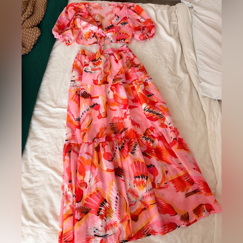 Ruthie & Esther Size Medium Two Piece Skirt & top set tropical Parrot Bird Pink